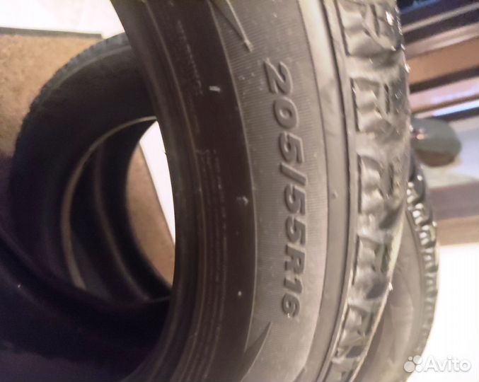 Roadstone Winguard WinSpike 205/55 R16 94T