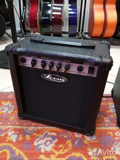 Басовый комбоусилитель 15 Ватт