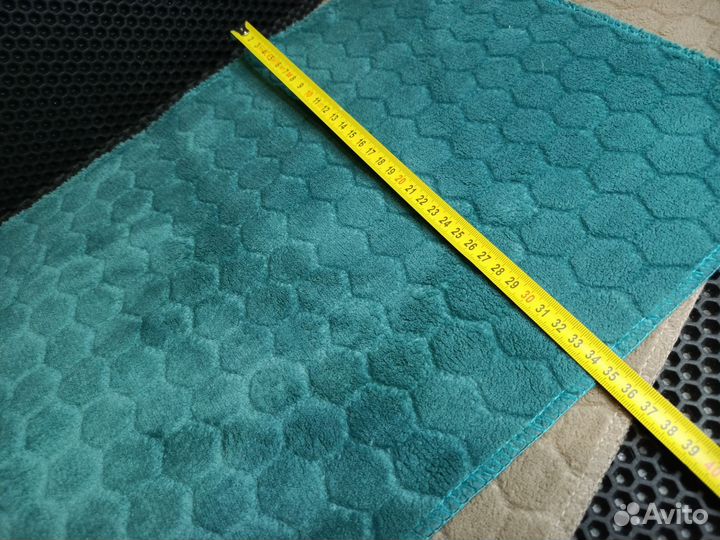 Коврики мягкие 2 шт 35х53 новые