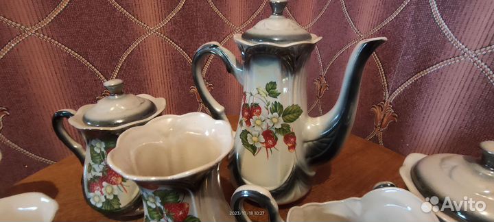 Сервиз чайный- кофейный шикарный новый