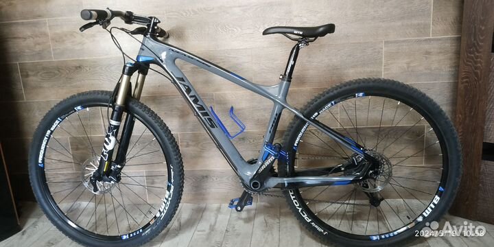 Велосипед Jamis Nemesis карбон 27.5