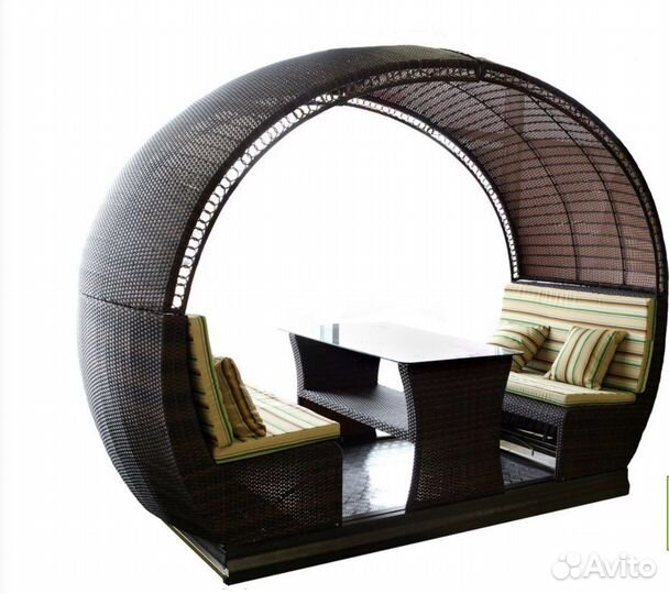 Беседка из ротанга