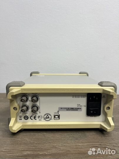 Генератор сигналов Rigol DG1022