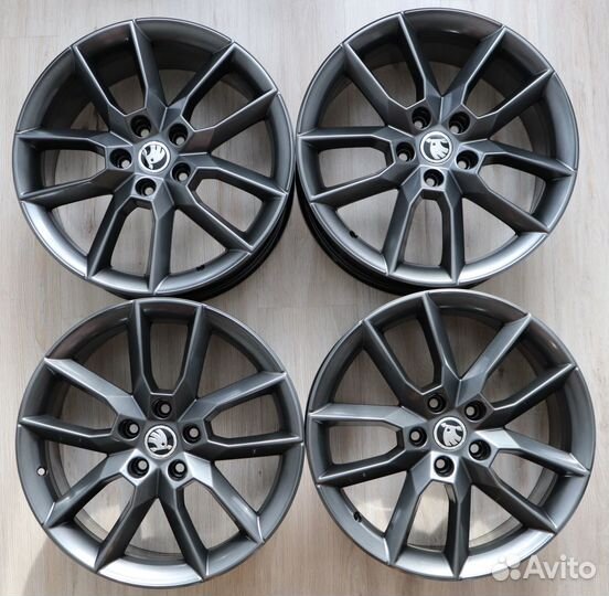 R18 Skoda Octavia RS/VW Golf GTI оригинал