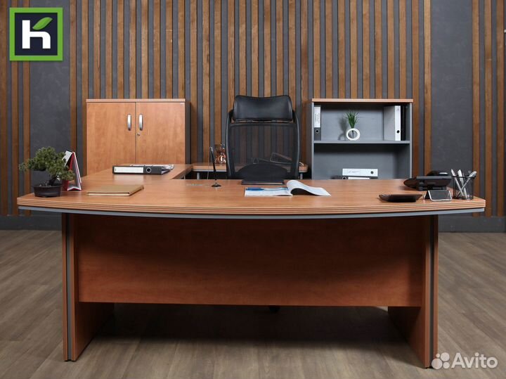 Кабинет руководителя бу. Berlin