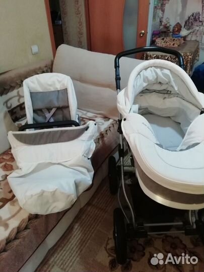 Детская коляска с переноской