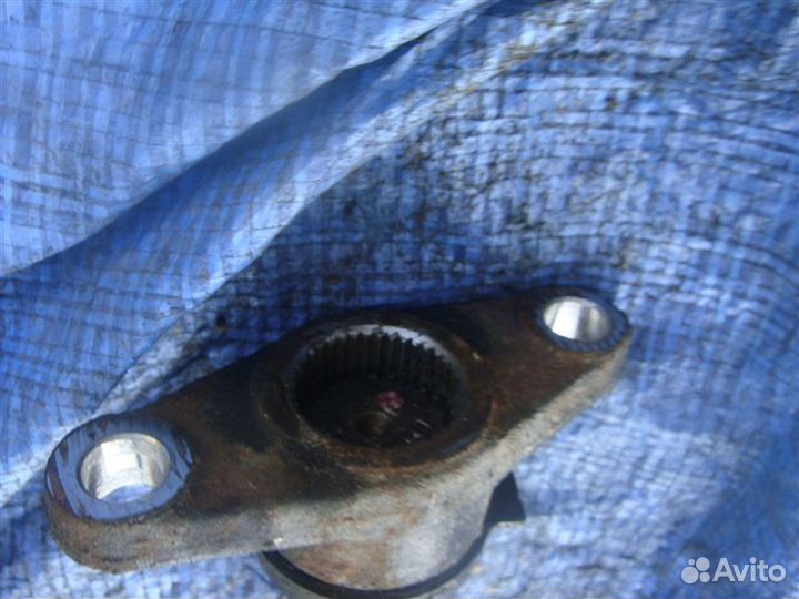 Торсион правый Mitsubishi Pajero V11V 1996