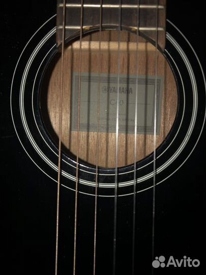 Классическая гитара yamaha c40