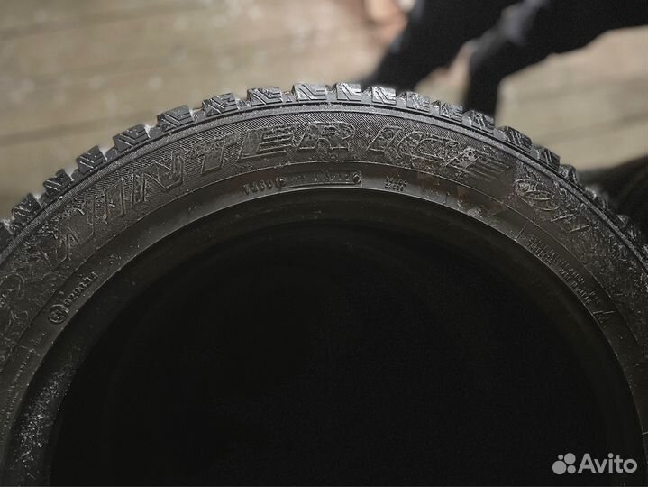 Dunlop SP Winter Ice 01 225/55 R18 98T
