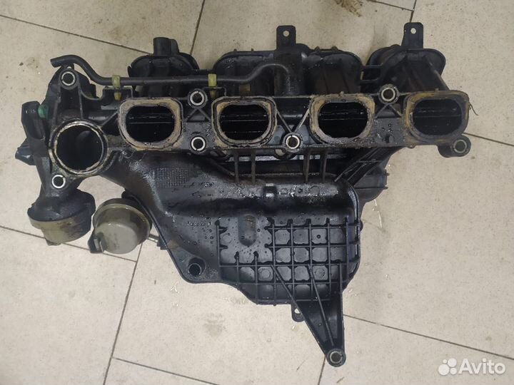 Коллектор впускной Ford Focus II