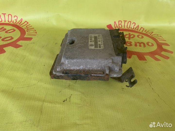 Блок управления двигателем Skoda Octavia Tour