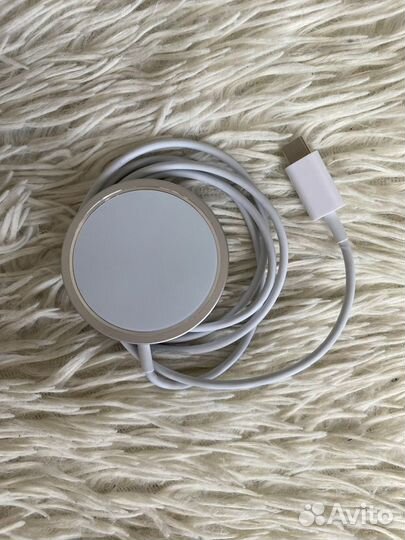 Беспроводная зарядка Apple Magsafe Charger 20W