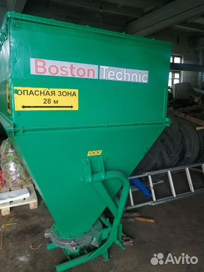 Разбрасыватель удобрений Корммаш РУН-0,8, 2016