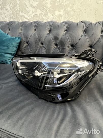 Передняя левая фара Mercedes W213 2021года