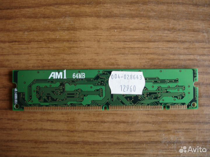 Память 64MB DDR PC-100 AM1 73.62423.841 M1A0162