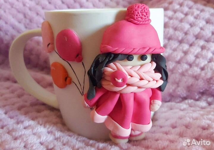 Кружка с декором из полимерной глины