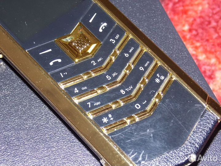 Телефон сотовый 