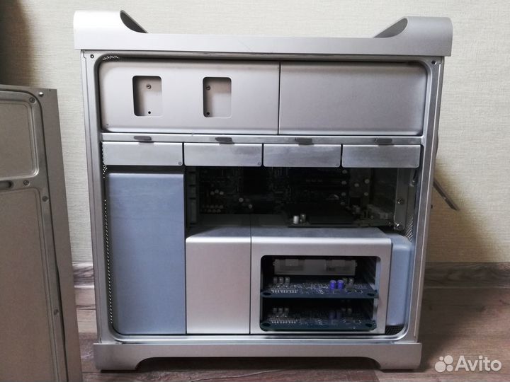 Apple Mac Pro 1.1 Intel Xeon 2 Ghz