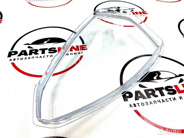 Стекла фар на Лада Приора