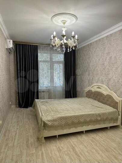 3-к. квартира, 105 м², 1/3 эт.