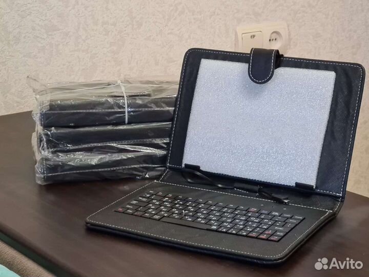 Клавиатура-чехол для планшета с microusb 4 шт