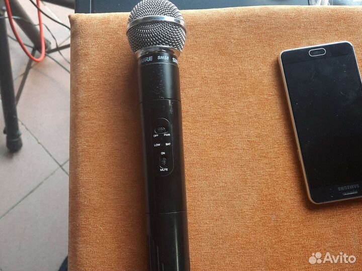 Микрофон беспроводной