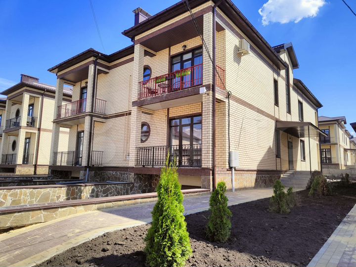 Таунхаус 170 м² на участке 2,1 сот.