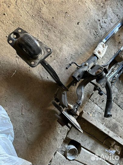 Подрамник задний skoda octavia a7 1.8