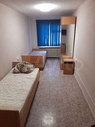 Комната 18 м² в 5-к., 3/5 эт.