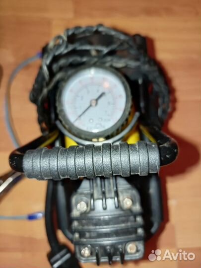 Компрессор автомобильный качок к90