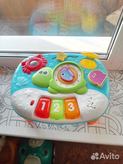Развивающий столик