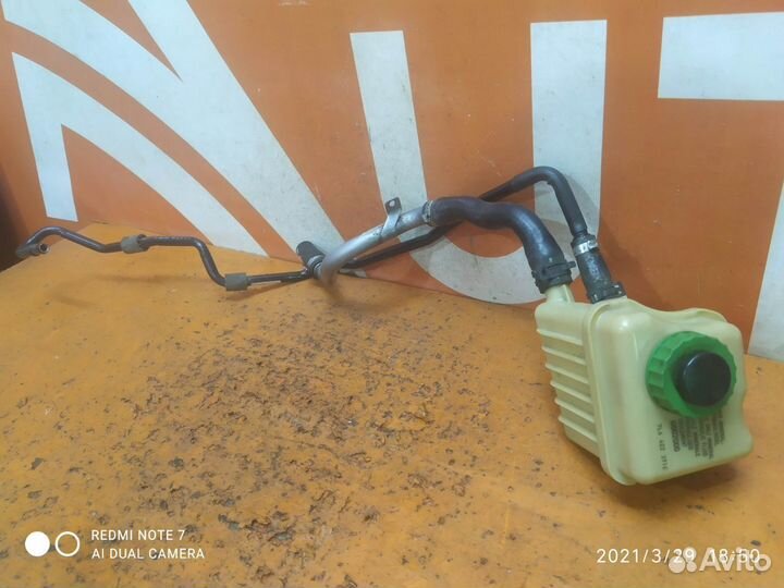 Бачок гидроусилителя Volkswagen Touareg 2