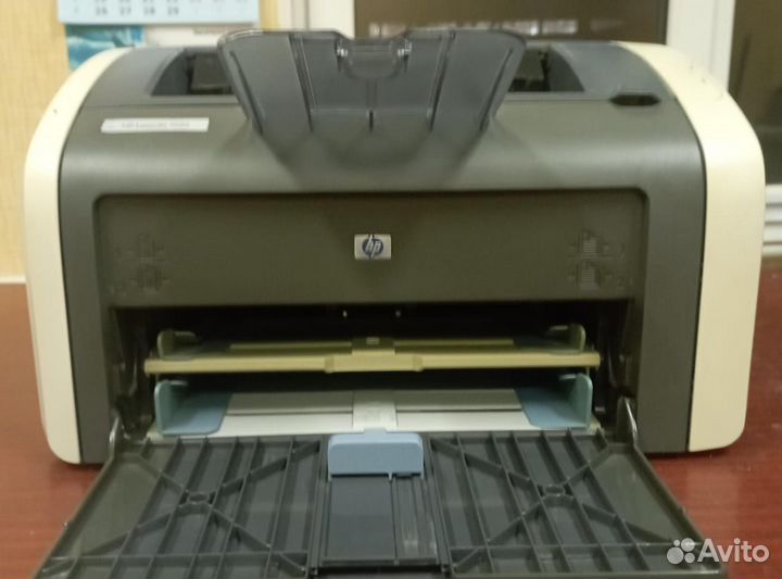 Лазерный принтер HP LJ 1020