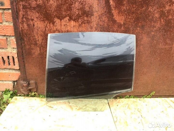 Стекло двери заднее левое Bmw 5 F10