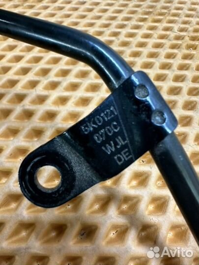 Трубка системы охлаждения Volkswagen Passat CC