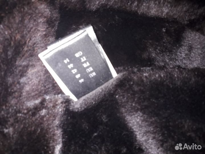 Продам натуральную дубленку Acasta