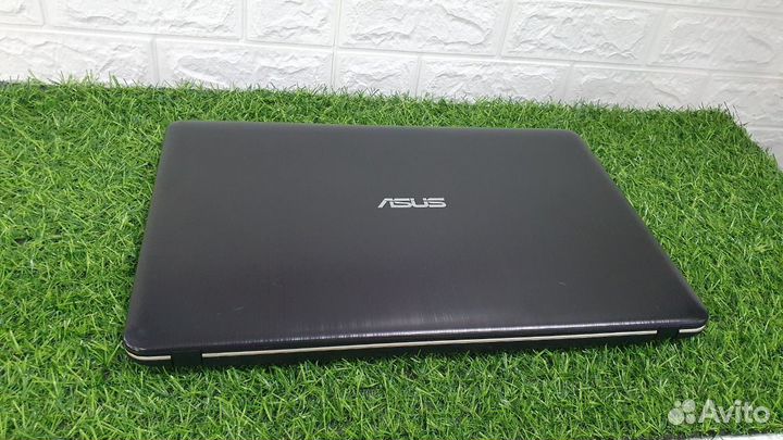 Ноутбук Asus VivoBook X540B 8/500 Гб
