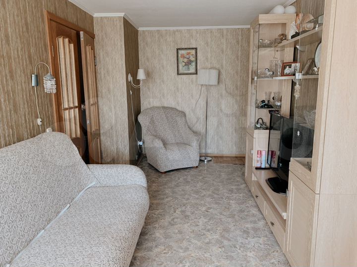 2-к. квартира, 40 м², 3/5 эт.