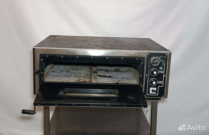 Печь для пиццы (На 4 пиццы)