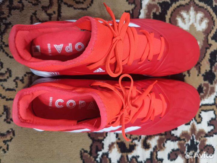 Продам новые футзалки Adidas 44р