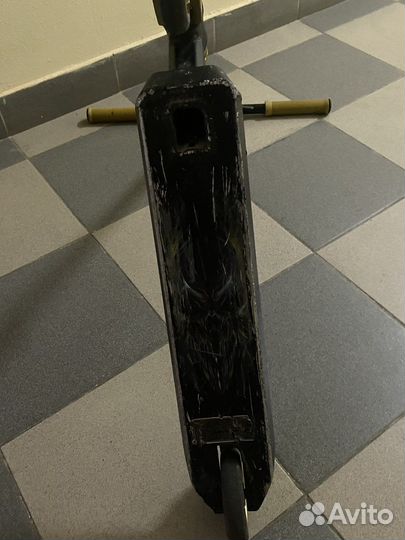 Трюковой самокат Nollie