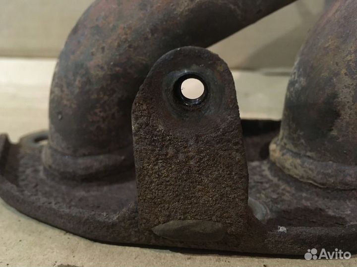 Коллектор выпускной Mitsubishi Lancer