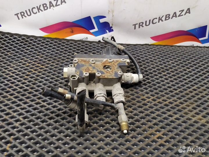 Кран уровня пола главный