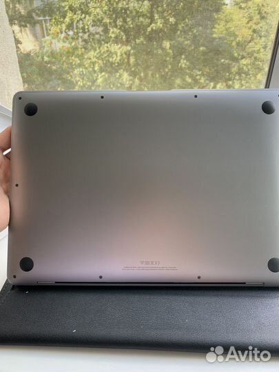 Macbook air 13 2020 m1 8gb 256