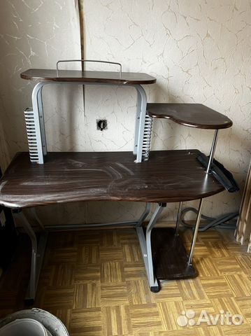 Компьютерный стол