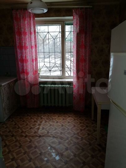 Доля в 2-к. квартире, 48 м², 1/9 эт.