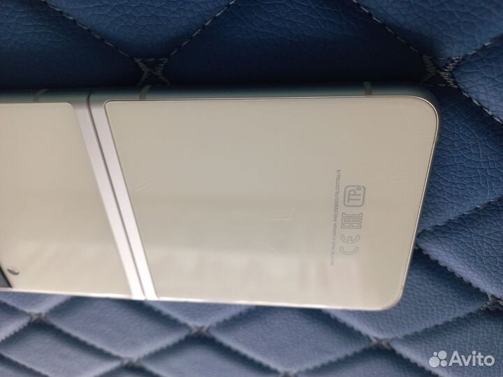 Samsung galaxy z flip 3