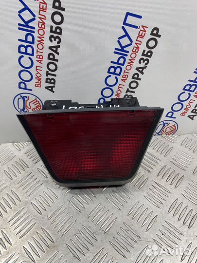 Стоп сигнал Renault Logan 1