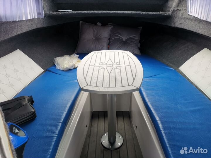 Катер Неман 500 с увеличенной каютой