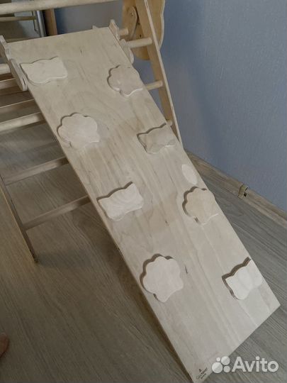 Развивающий треугольник Пиклера с горкой